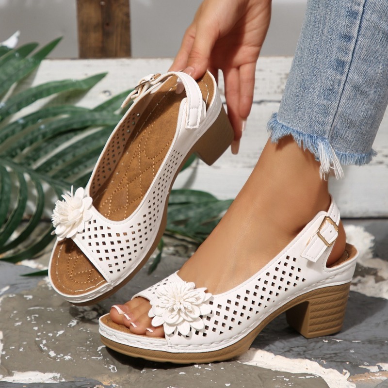 Ankle Strap Attachment - Damskie sandały na masywnym obcasie, letnia