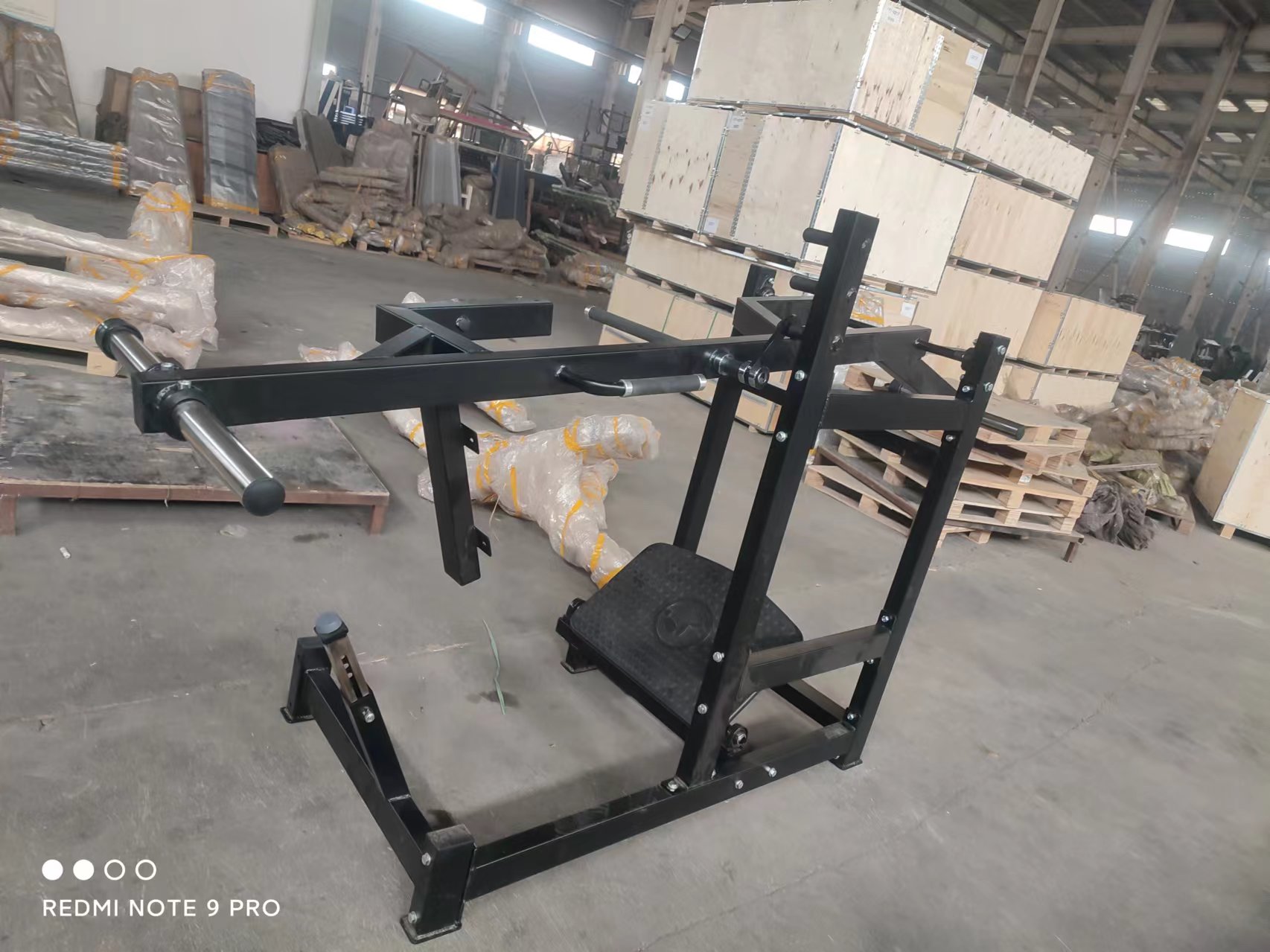 Leg Press Machine - Wyprzedaż 2026: Profesjonalny siłownik wahadłowy do
